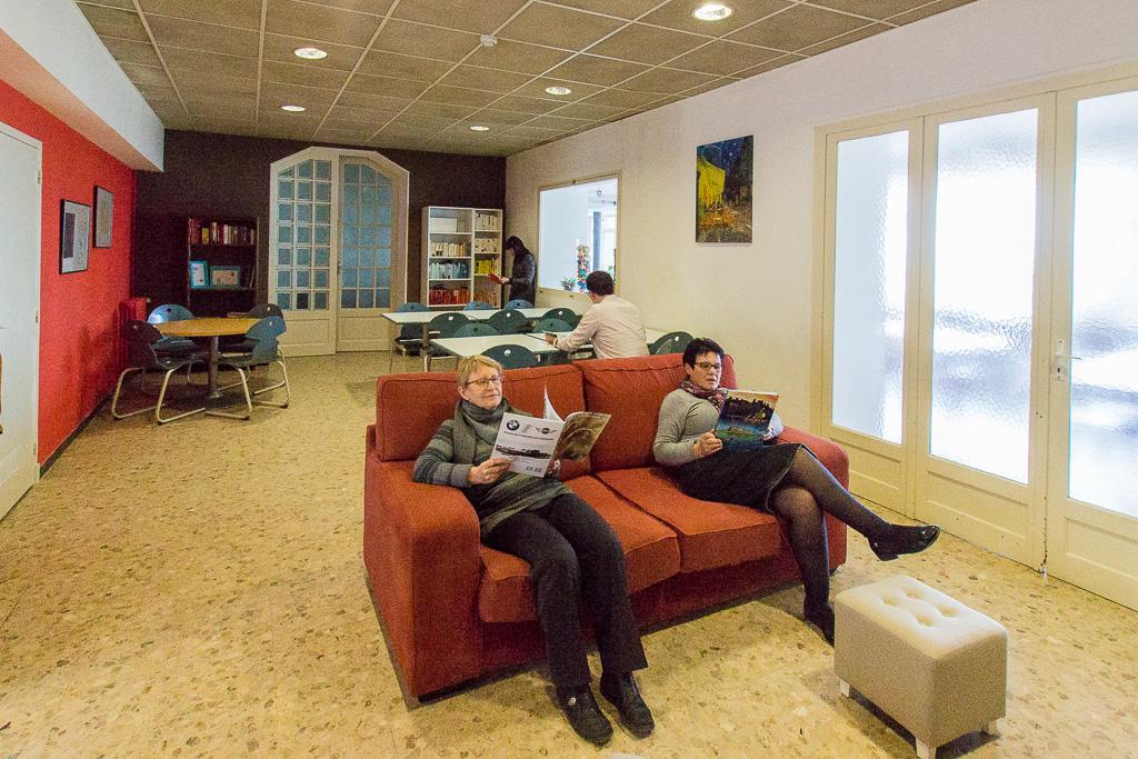 Отель Ymca Villeneuve Les Avignon Экстерьер фото