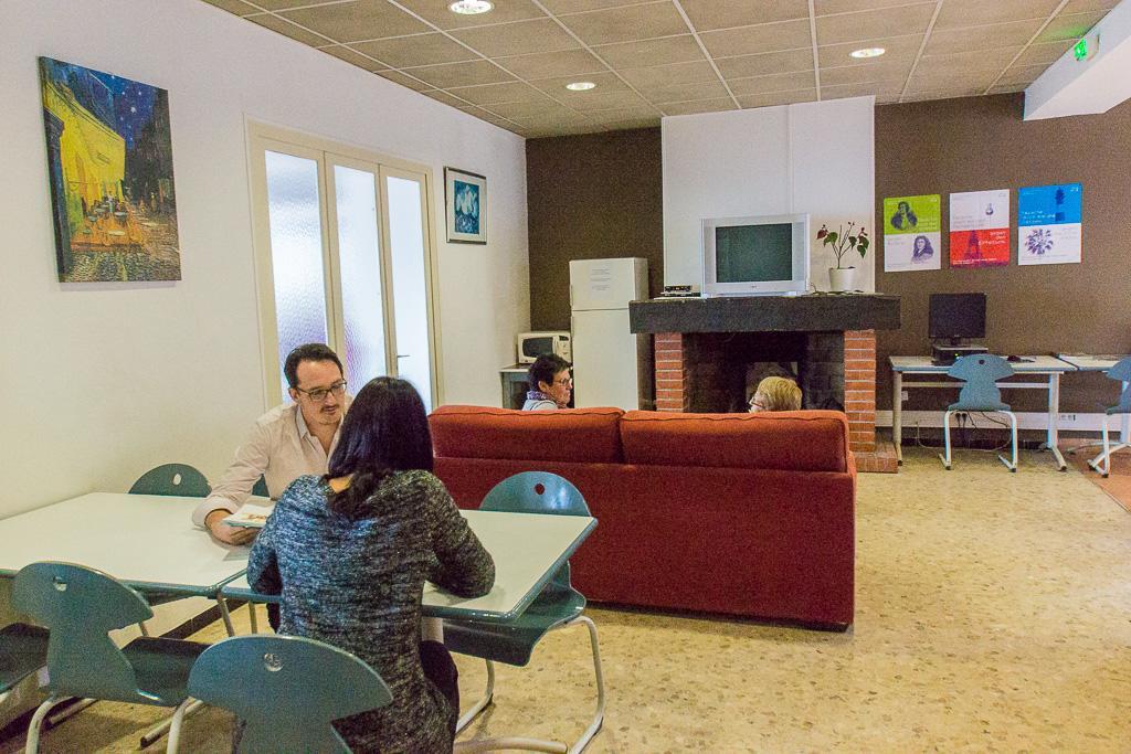 Отель Ymca Villeneuve Les Avignon Экстерьер фото