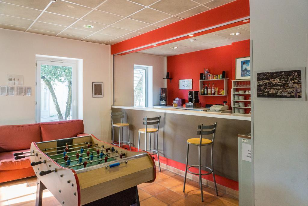 Отель Ymca Villeneuve Les Avignon Экстерьер фото
