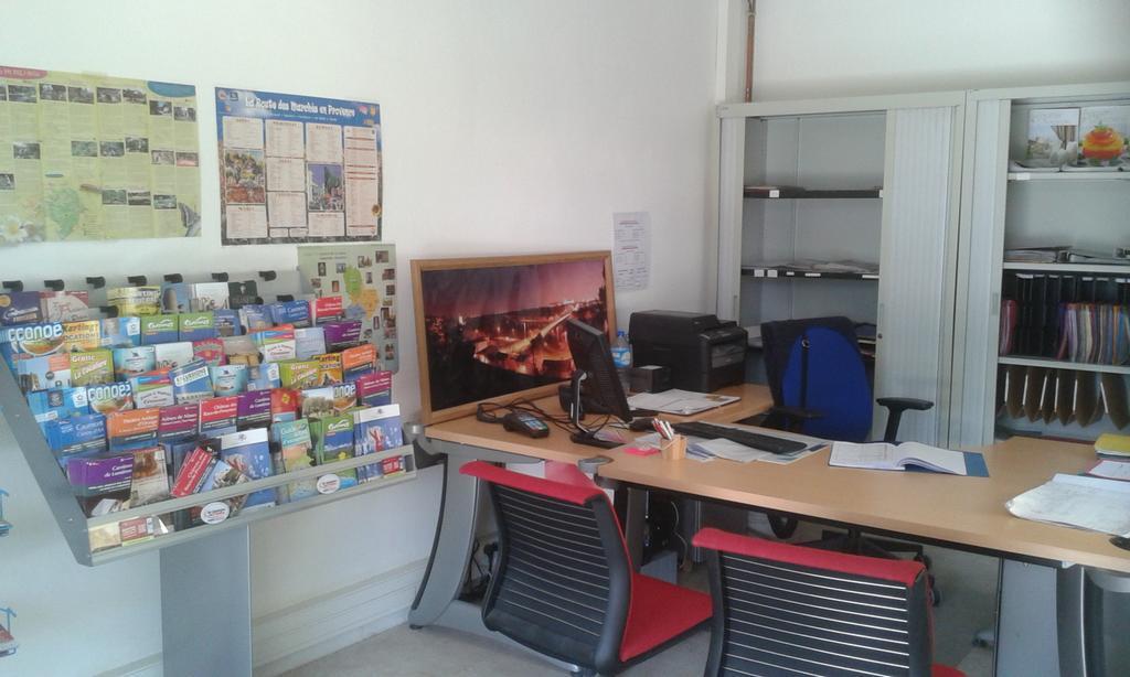 Отель Ymca Villeneuve Les Avignon Экстерьер фото