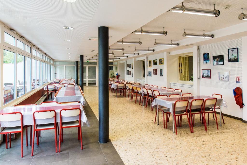 Отель Ymca Villeneuve Les Avignon Экстерьер фото